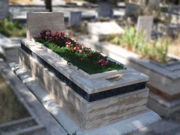 Ankara'da yapılan traverten tek kişilik tek katlı mezar modeli modern tasarım