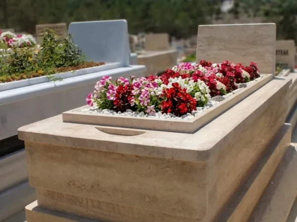 Mezar Çiçeklendirme